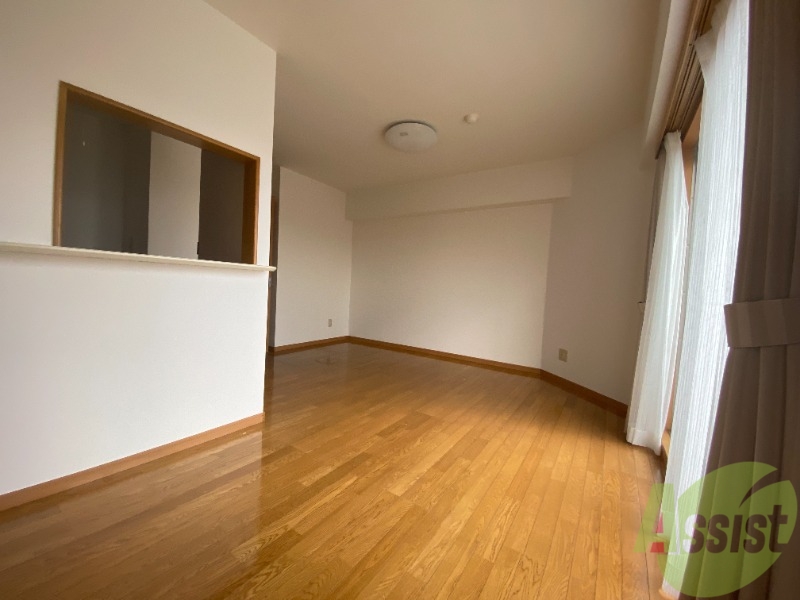 居室・リビング　１２．９帖の広いリビングはこんな感じです。