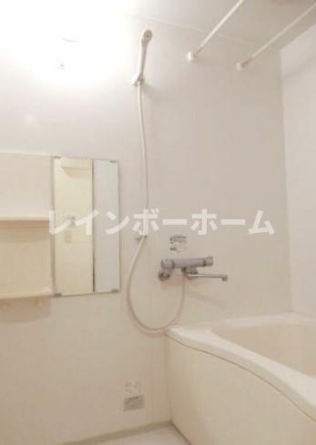 バス・シャワールーム　ゆったり過ごせるお風呂です