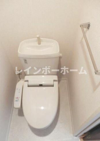 トイレ　清潔感のあるトイレです