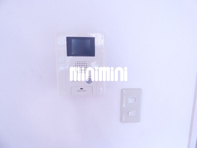 セキュリティ　ＴＶ付きモニターホン付いてます。