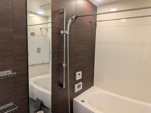 バス・シャワールーム