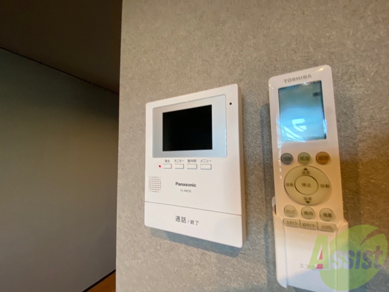 セキュリティ　ＴＶモニター付インターホンです。来客者の顔が見えるので安心！
