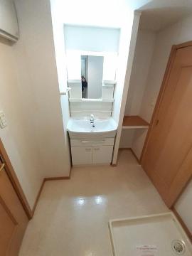 洗面設備　洗髪洗面化粧台