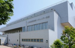 図書館　江戸川区立東葛西図書館（図書館）まで1236m