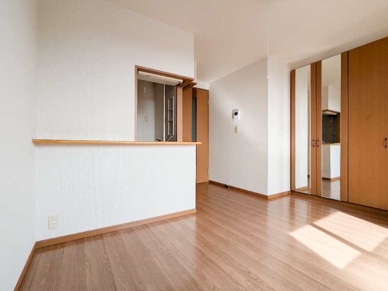 居室・リビング　図面と現状に相違がある場合には現状を優先