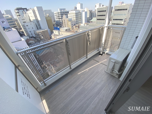 バルコニー　きれいなバルコニー