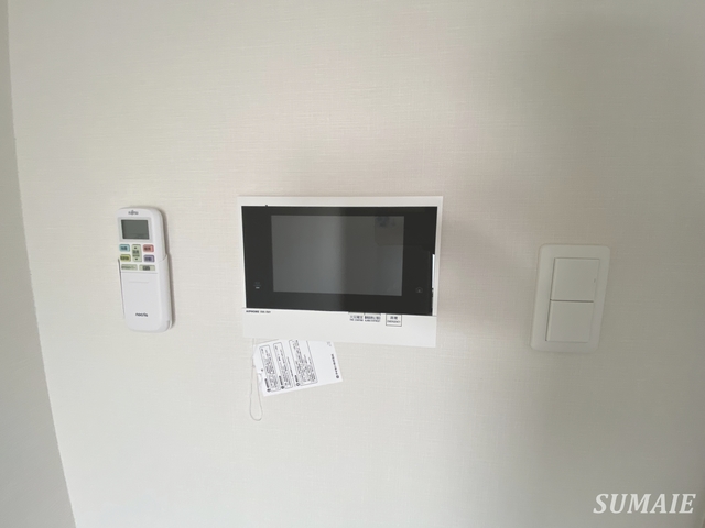 セキュリティ　モニター付きインターホン