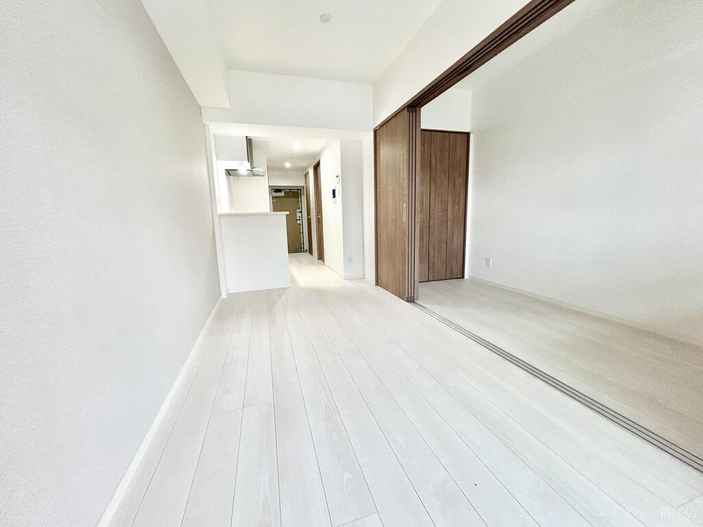 居室・リビング　モデルルームの写真です。