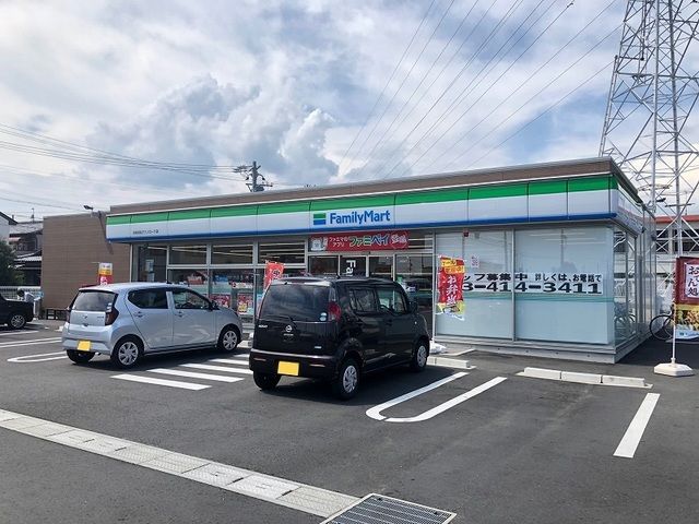 コンビニ　ファミリーマートテクノロード店（コンビニ）まで500m