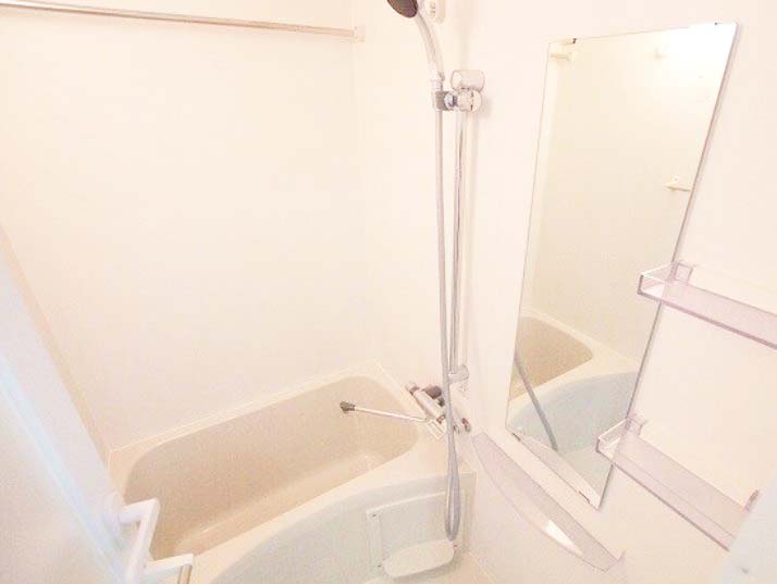 バス・シャワールーム　★ゆったり浸かれる浴槽★