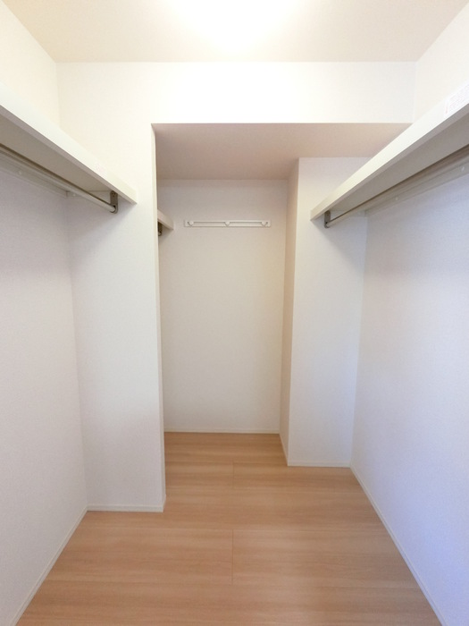 収納　ウォークインクローゼット