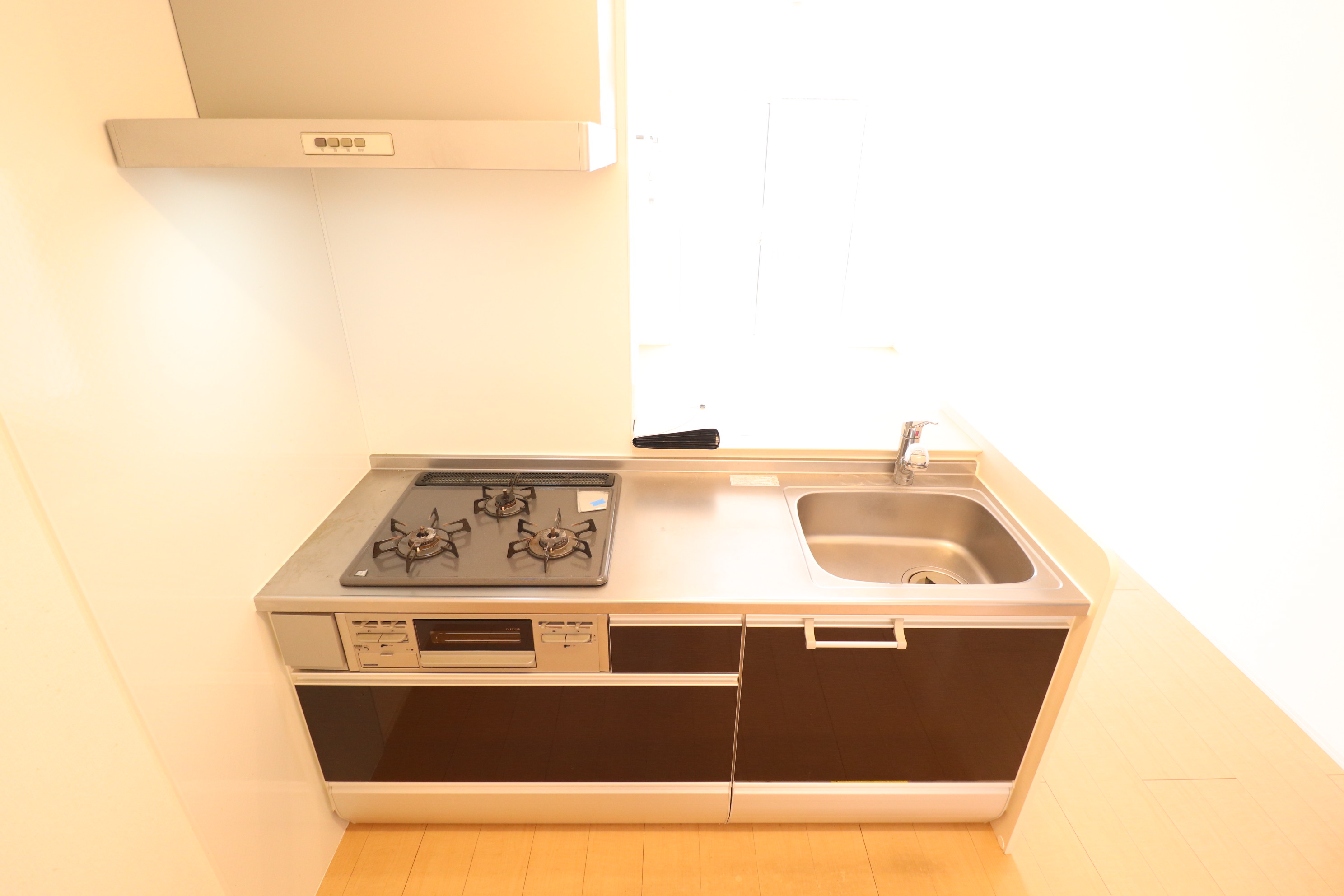 キッチン　3口コンロで使いやすいキッチン♪