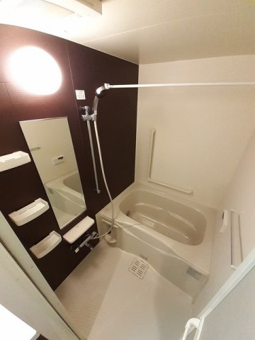 バス・シャワールーム　お風呂で日々の疲れを落としましょう