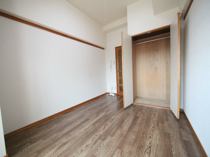 その他　洋室7帖　クローゼット（収納充実してます）