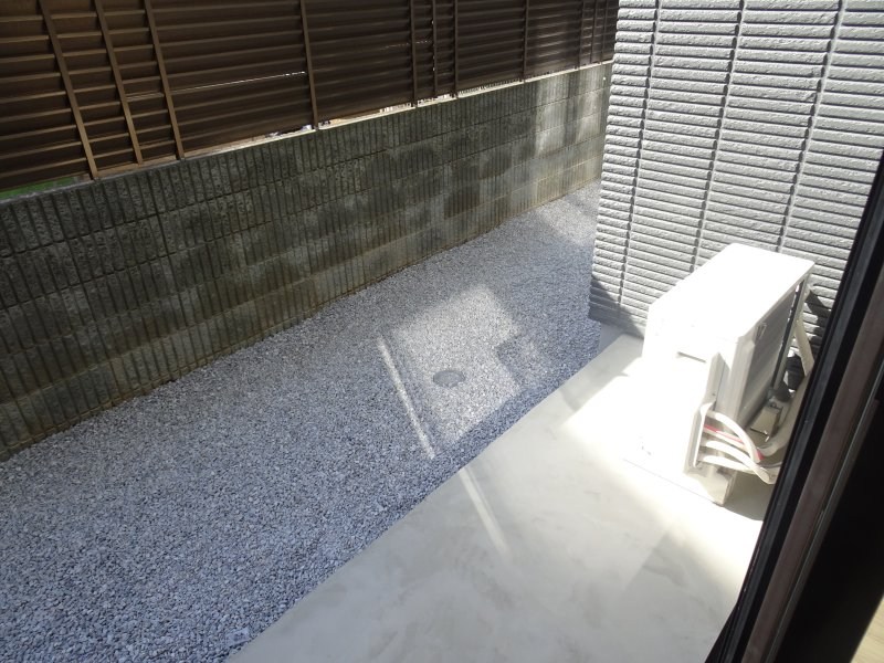 バルコニー　テラス（建築中）