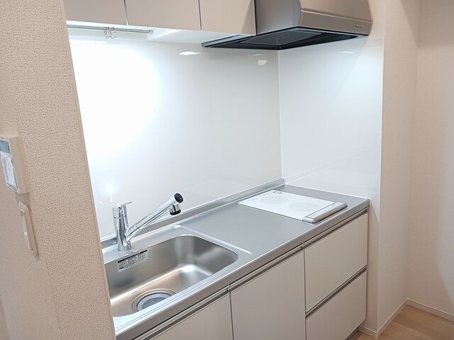 キッチン　コンパクトなキッチンで掃除もラクラク