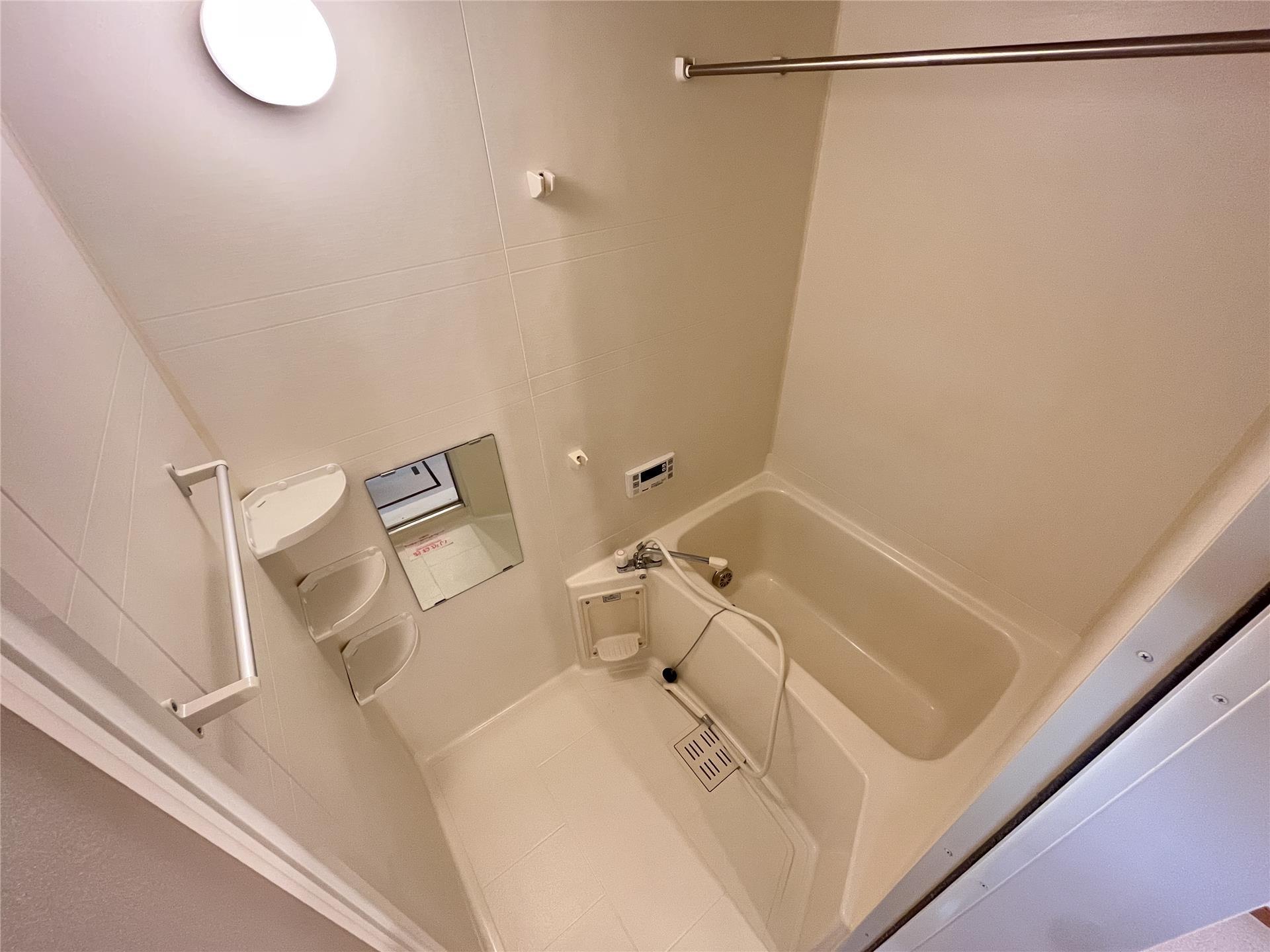 バス・シャワールーム　浴室