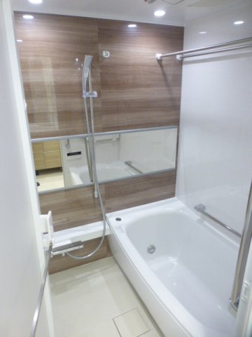 バス・シャワールーム　バス