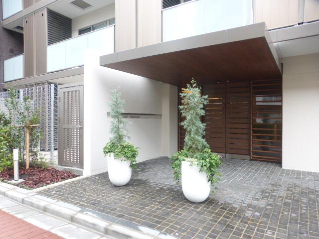 エントランス　エントランス