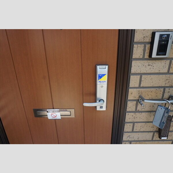 玄関　カードキー