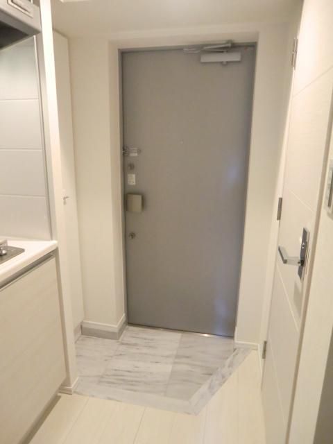 玄関　☆シューズボックスあり☆