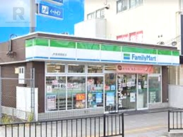 コンビニ　ファミリーマートJR長尾駅前店（コンビニ）まで149m