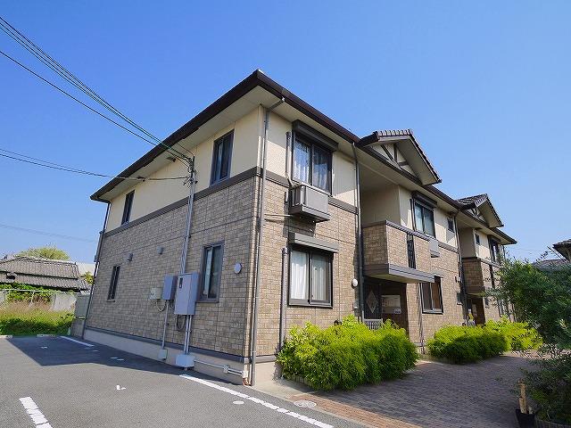 建物外観　落ち着いた雰囲気の外観です