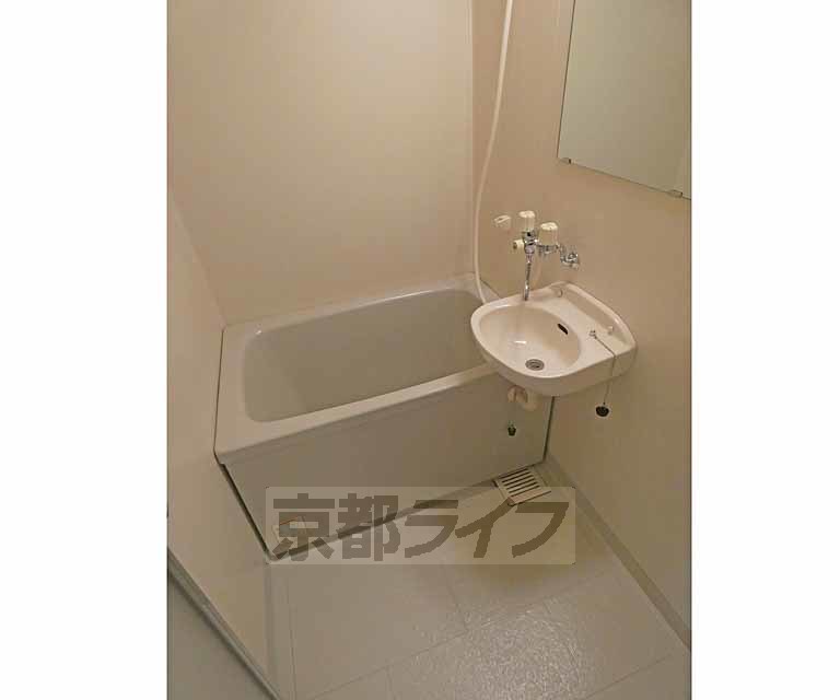 バス・シャワールーム　浴室です。