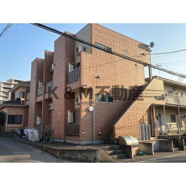 建物外観　落ち着いた雰囲気の外観です