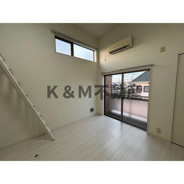 居室・リビング　ゆったりとした居間です