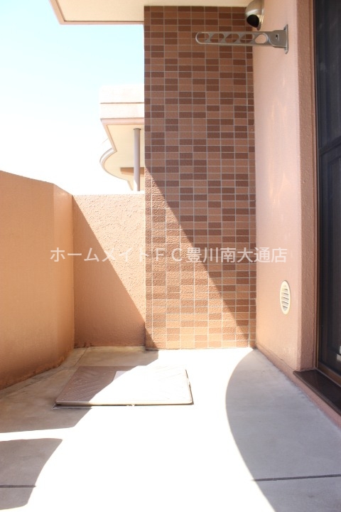 バルコニー　同型別部屋同型別部屋