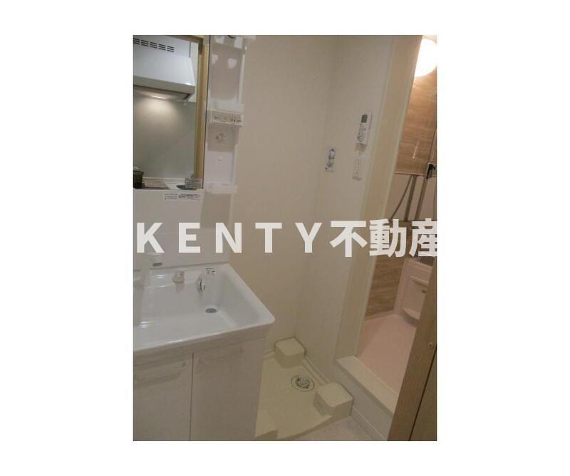 洗面設備　使いやすい洗面所です