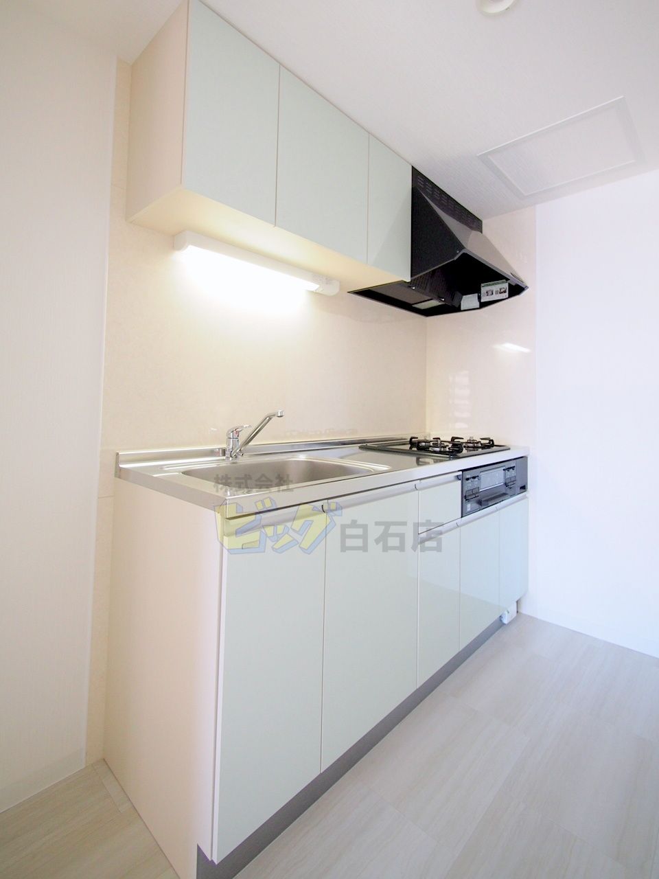 キッチン　人気のコンロ不要システムキッチン完備されています♪