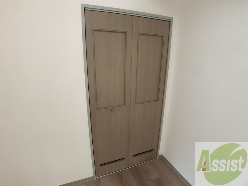 収納　寝室の収納です。部屋がすっきり片付きます。