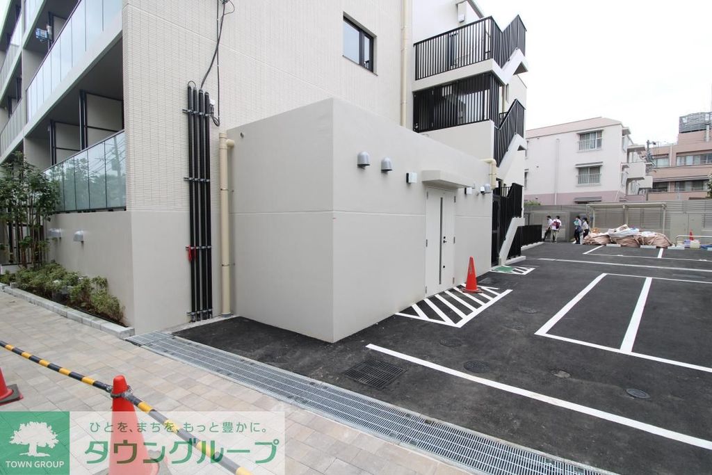 駐車場　駐車場