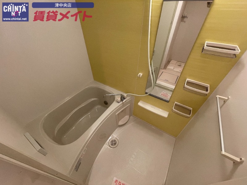 バス・シャワールーム　同タイプ部屋写真です。
