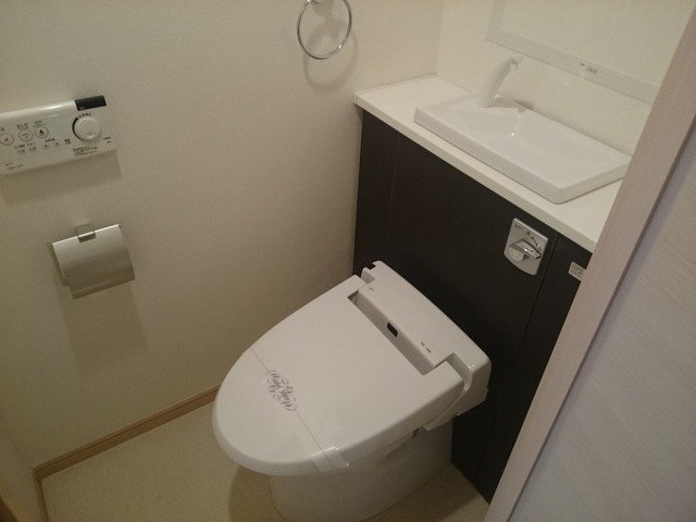 トイレ　ゆったりとした空間のトイレです
