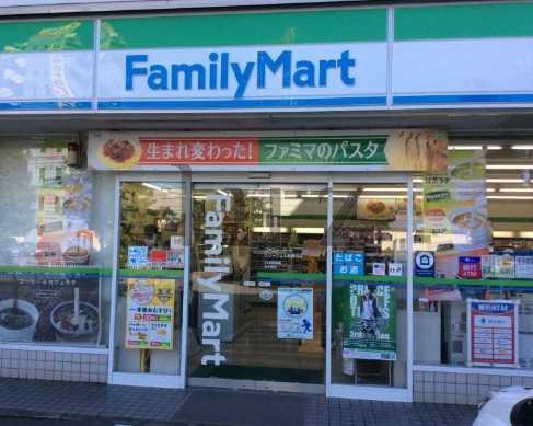 コンビニ　ファミリーマート スリーウェル新横浜店（コンビニ）まで200m