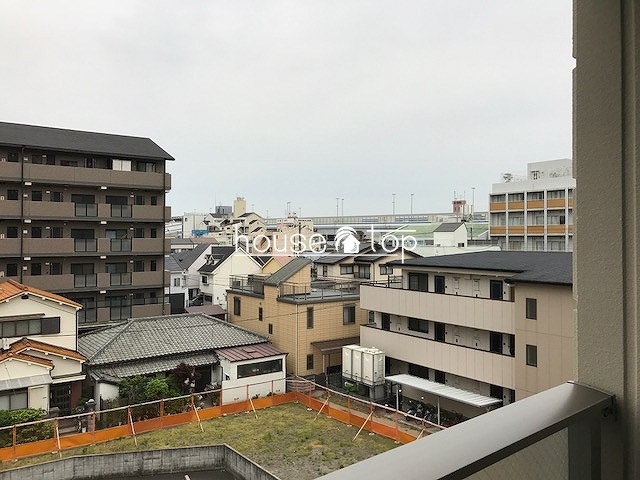 眺望　バルコニーからの景色も綺麗ですよ！