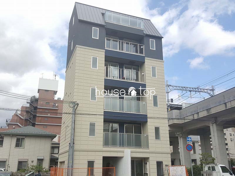 建物外観　オートロック・エレベーター・宅配ＢＯＸ完備！