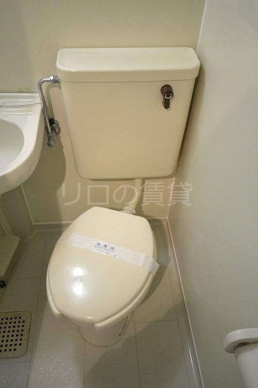 トイレ　※別部屋参考写真