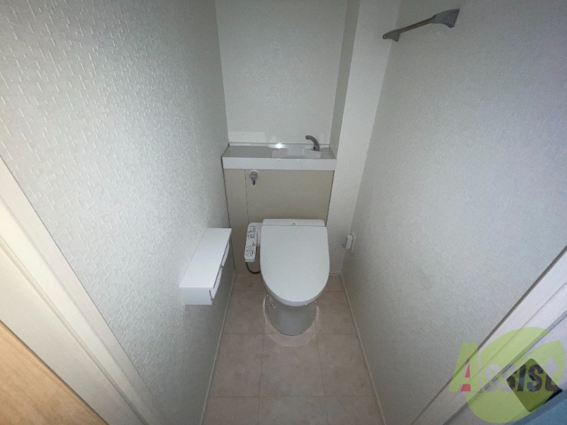 トイレ　トイレは清潔感がありいい感じです。ウォシュレットも嬉しい。