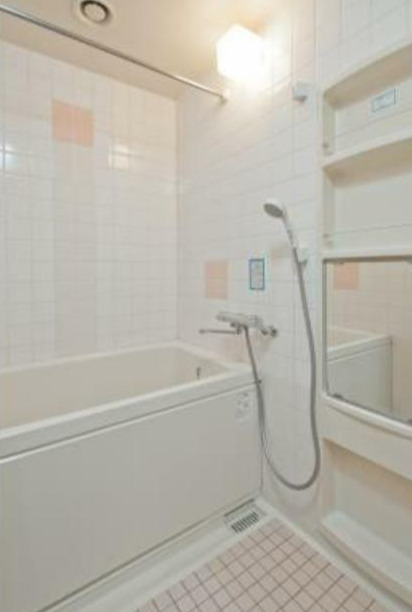 バス・シャワールーム　※写真は同タイプ住戸です。