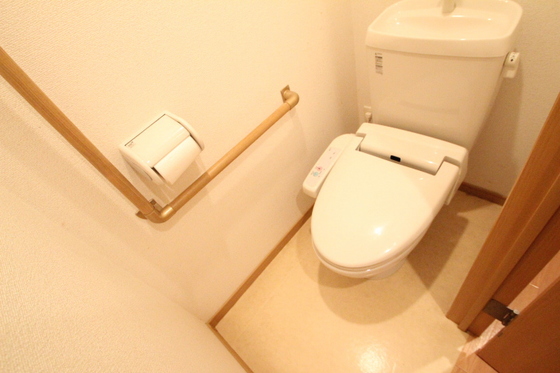 トイレ　※別部屋の写真です