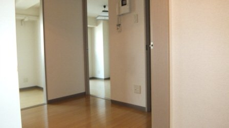 居室・リビング　フローリング使用です。