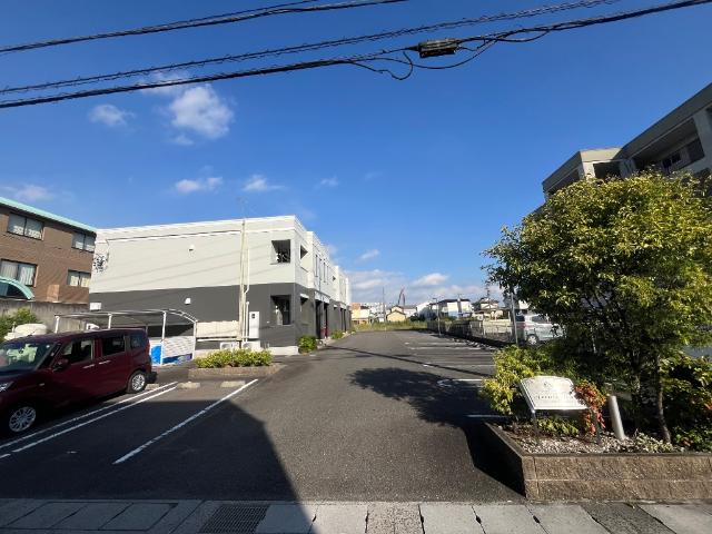 駐車場　外観写真（昼）