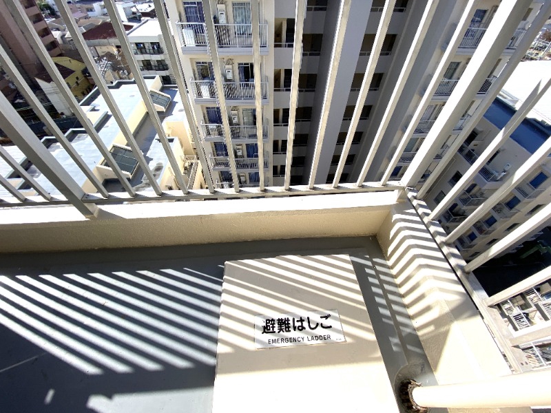 バルコニー　バルコニーはこちらです。
