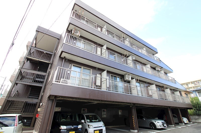 建物外観　インターネット無料、桜木ICすぐそば