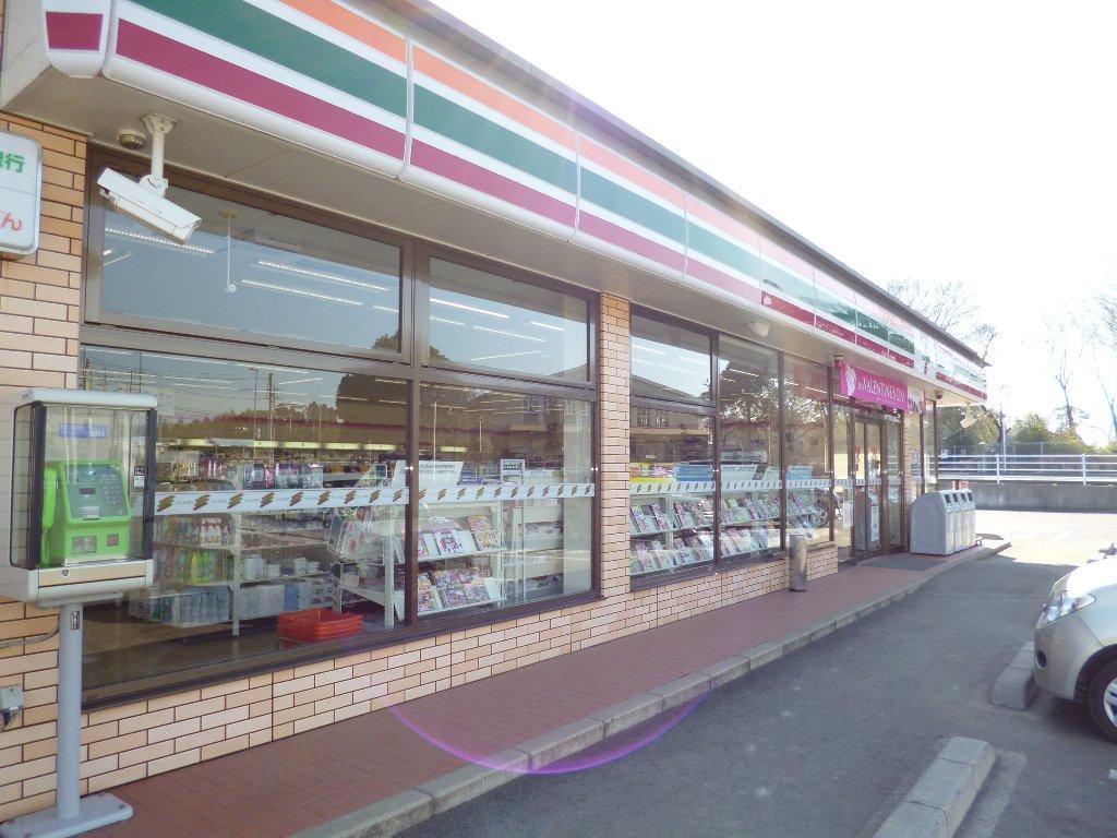 コンビニ　セブンイレブン富里中沢店（コンビニ）まで1680m