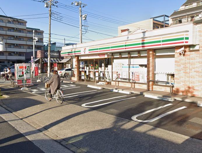 コンビニ　セブン-イレブン 足立東和４丁目店（コンビニ）まで260m